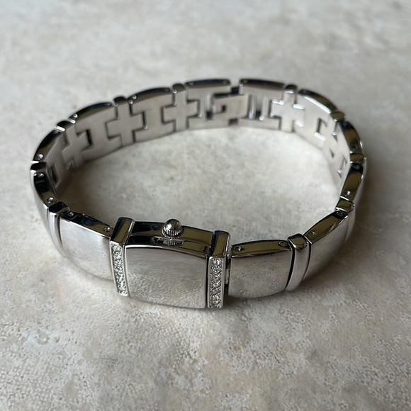 Armitron lady battery water resistant stainless steel - Picture 5 of 8